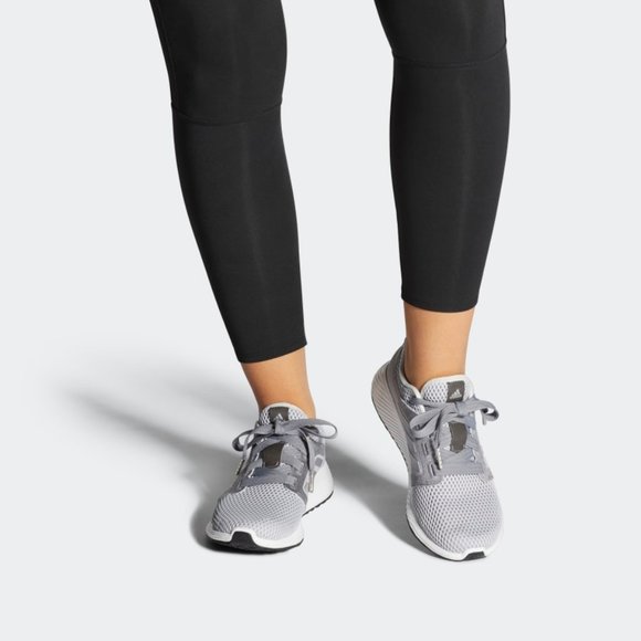 edge lux 3 running shoe